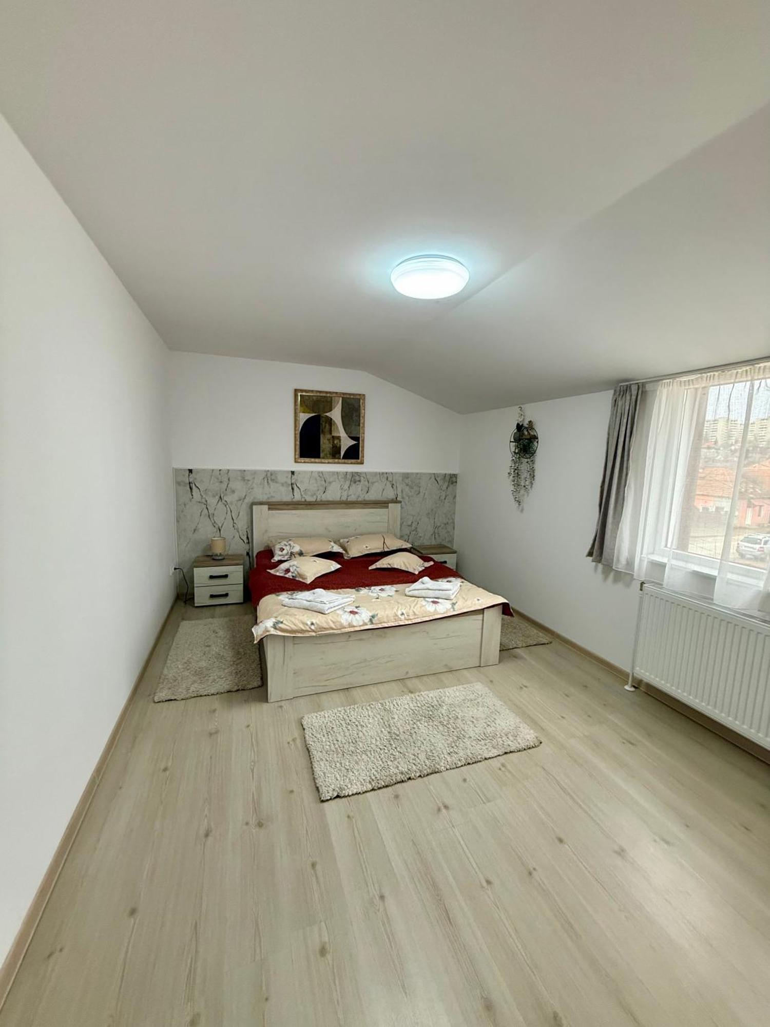 Jokai Apartments Nr7, Code Entry Sfântu-Gheorghe Esterno foto