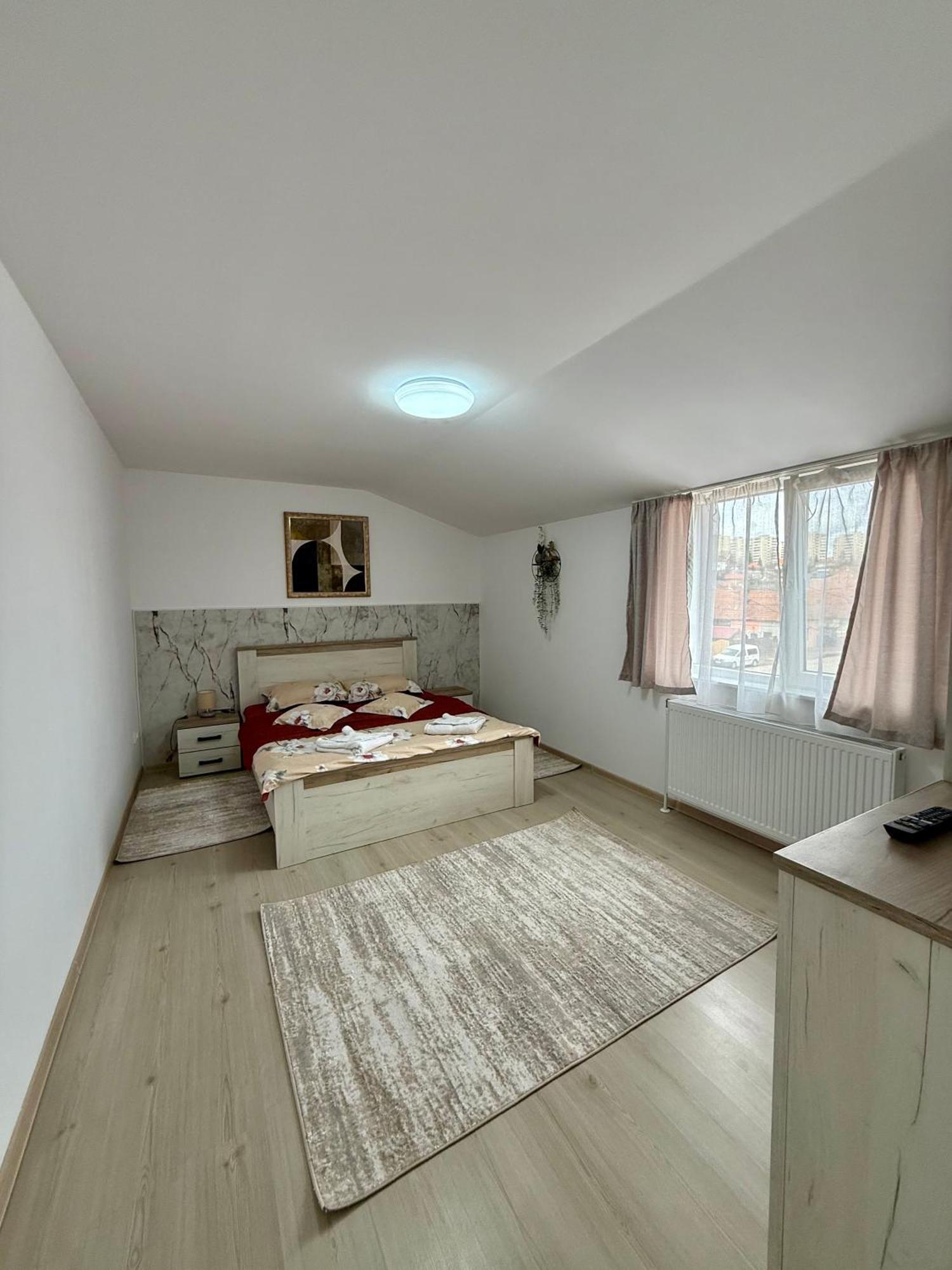 Jokai Apartments Nr7, Code Entry Sfântu-Gheorghe Esterno foto